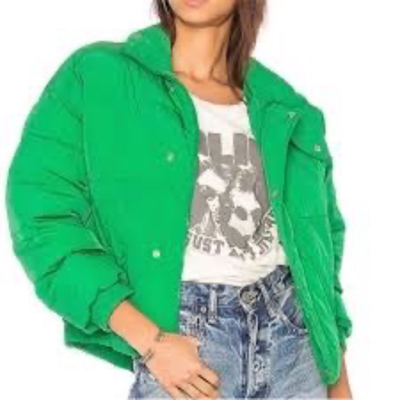 Free People Jackets & Blazers - FREE PEOPLE PUFFER JACKET SIZE SMALL